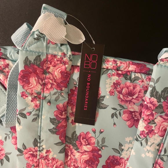 No Boundaries Floral Backpack - Picture 5 of 5